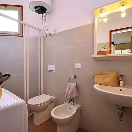 Modern 700m From The Ideal For 4 Guests بيبيوني